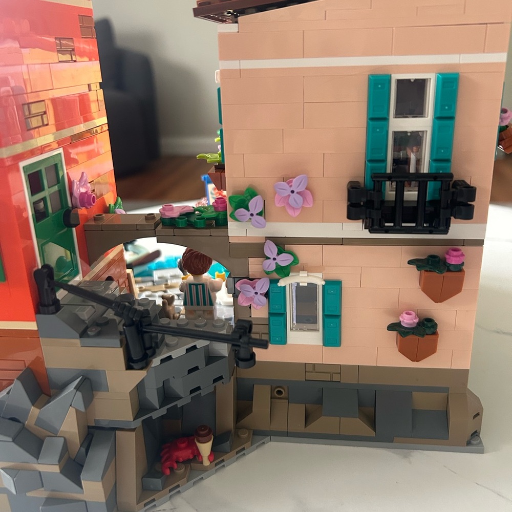 LEGO Italian Riviera - Picture 10 of 15